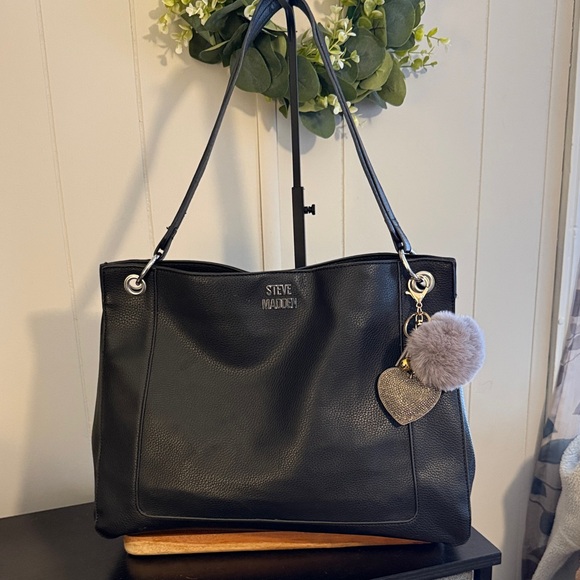 Steve Madden Handbags - Steve Madden Elegant Faux Leather Tote with Charm EUC